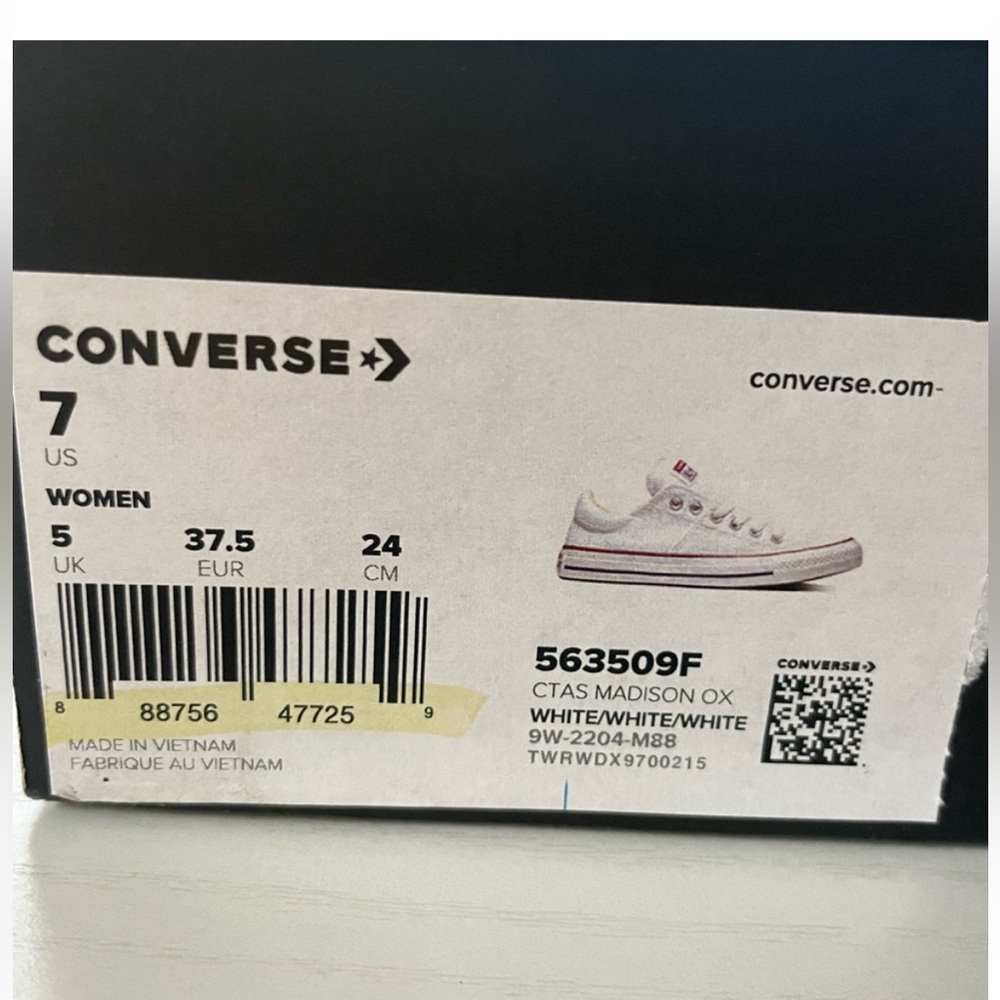 white converse low - Picture 7 of 7